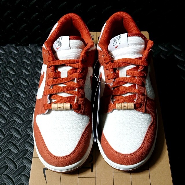 NIKE - Dunk Low Sun Club Brown/Whiteの通販 by スニーカー｜ナイキ ...