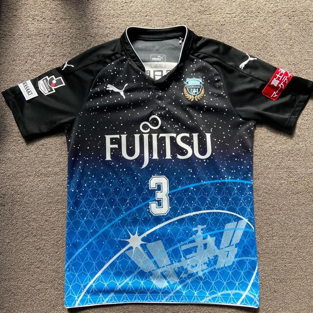 PUMA(プーマ)の川崎フロンターレ　宇宙兄弟コラボユニフォーム スポーツ/アウトドアのサッカー/フットサル(ウェア)の商品写真