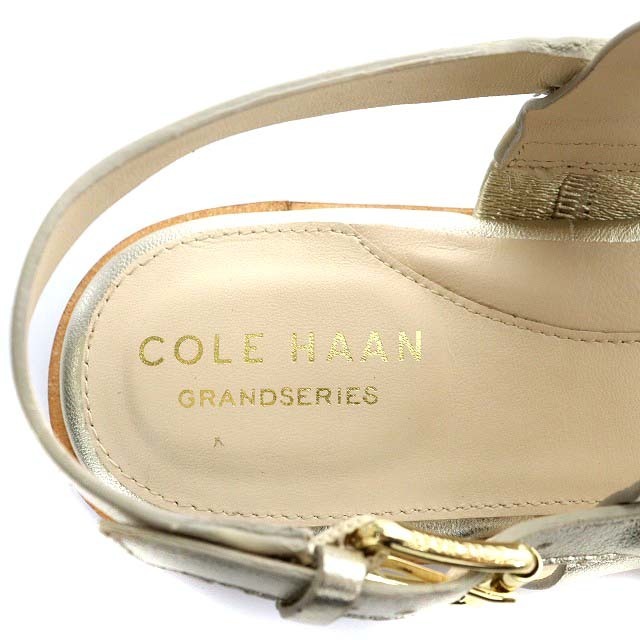 Cole Haan(コールハーン)のコールハーン アニカ トング サンダル ストラップ 5 22.0cm シルバー色 レディースの靴/シューズ(サンダル)の商品写真