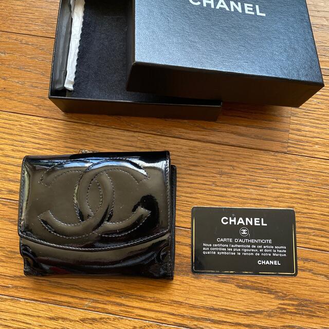 CHANEL - シャネル エナメル財布の通販 by レイラ's shop CHANEL - シャネル エナメル財布の通販 by レイラ's shop