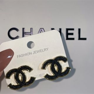 4ページ目 - シャネル ジュエリーの通販 1,000点以上 | CHANELを買う 販売取扱店 大幅値下げ!♦︎シャネル ゴールド ロゴ Tシャツ/カットソー(半袖/袖なし)
