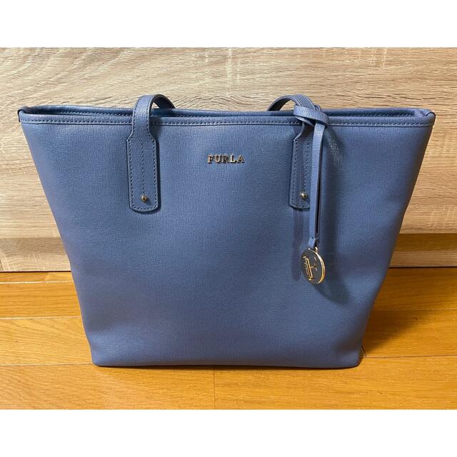 FURLA　トートハンドバッグ　z-252