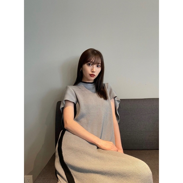 LEANN MOMENT Bicolor cape knit dress ♡