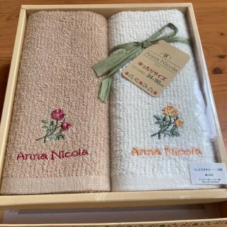 アンナニコラ(Anna Nicola)の【ゆな様専用】Anna Nicola アンナ ニコラ　フェイスタオル2枚(タオル/バス用品)