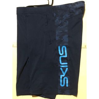 スキンズ(SKINS)のskins スキンズ　パンツ　美品(ウェア)