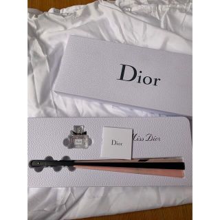 ディオール(Dior)のDior ノベルティ　香水と扇子(香水(女性用))