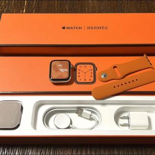 アップルウォッチ(Apple Watch)の【美品】Apple Watch エルメス　シリーズ4(腕時計(デジタル))