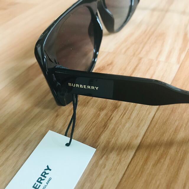 BURBERRY(バーバリー)のBURBERRY バーバリー サングラス レディースのファッション小物(サングラス/メガネ)の商品写真