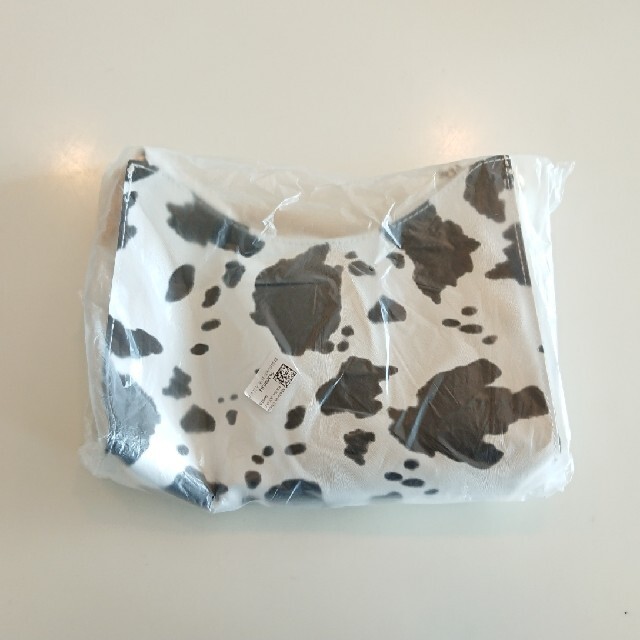 ハンドバッグ 牛柄 レディースのバッグ(ハンドバッグ)の商品写真