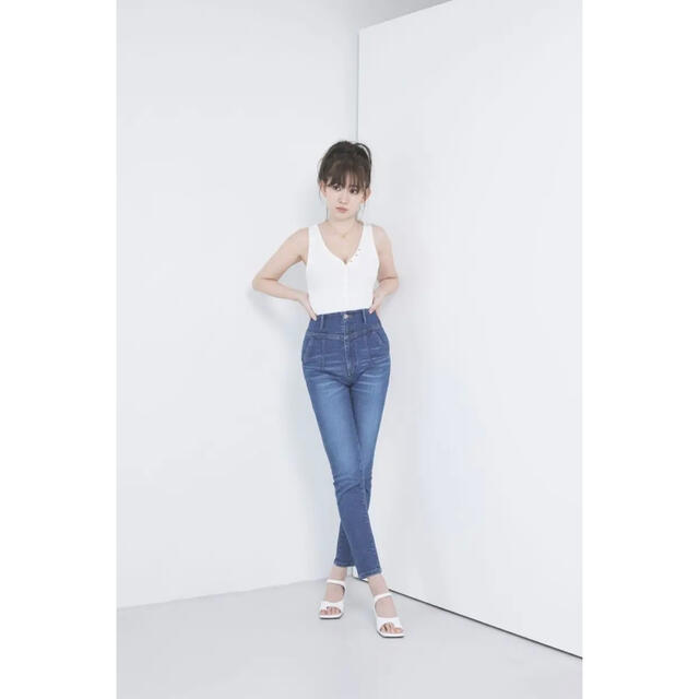 Her lip to(ハーリップトゥ)のParis High Rise Jeans blue 26 レディースのパンツ(デニム/ジーンズ)の商品写真