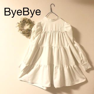 バイバイ(ByeBye)のワンピース　ByeBye ホワイト　白　バイバイ(ひざ丈ワンピース)