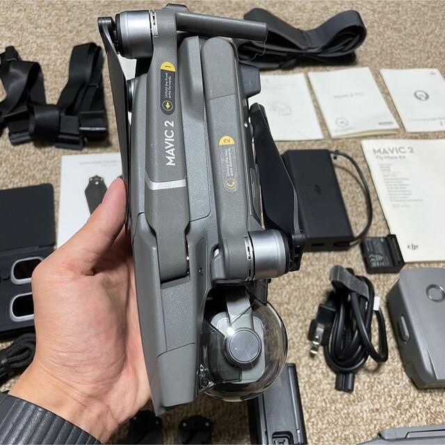 DJI MAVIC 2 pro FLY more combo エンタメ/ホビーのテーブルゲーム/ホビー(航空機)の商品写真