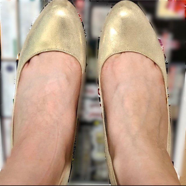 ORiental TRaffic(オリエンタルトラフィック)のオリエンタルトラフィック パンプス gold(ヒール約7cm) レディースの靴/シューズ(ハイヒール/パンプス)の商品写真