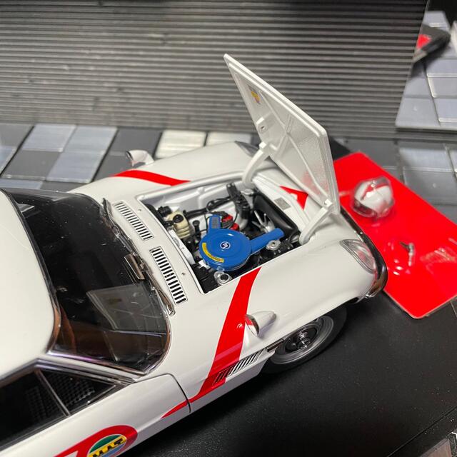 未展示品オートアート1/18帰ってきたウルトラマンマットビハイクル