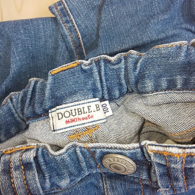 DOUBLE.B(ダブルビー)のミキハウス DOUBLE.B ジーパン 100 キッズ/ベビー/マタニティのキッズ服男の子用(90cm~)(パンツ/スパッツ)の商品写真