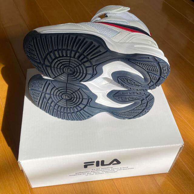 FILA(フィラ)のFILA バッシュ 19cm バスケ スニーカー スポーツ/アウトドアのスポーツ/アウトドア その他(バスケットボール)の商品写真