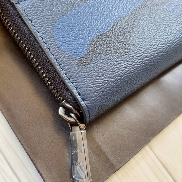 COACH(コーチ)の新品　COACH コーチ　長財布　迷彩　ラウンドファスナー　カモフラ　メンズ財布 メンズのファッション小物(長財布)の商品写真