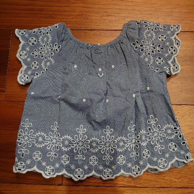 babyGAP(ベビーギャップ)のbaby GAP 80cm カットソー キッズ/ベビー/マタニティのベビー服(~85cm)(シャツ/カットソー)の商品写真