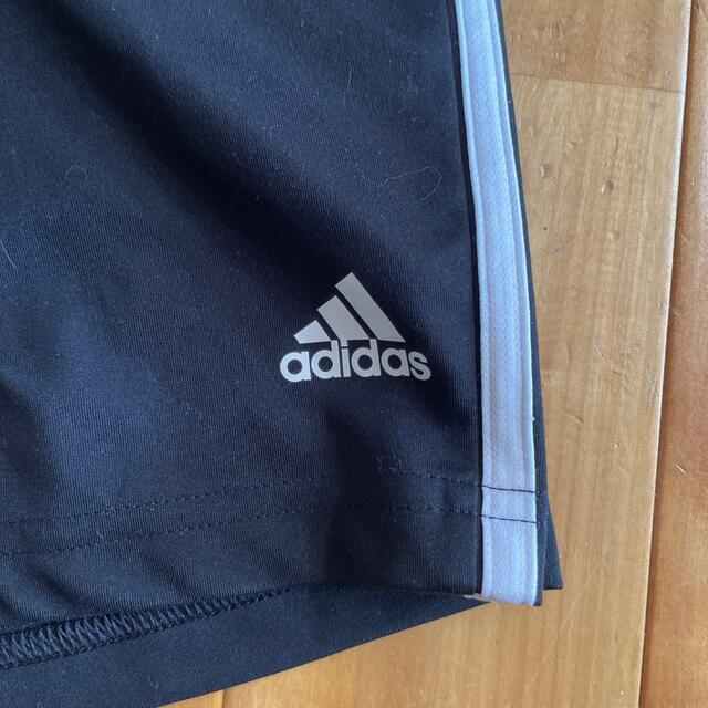 adidas(アディダス)のadidas スポーツハーフパンツ  黒 キッズ/ベビー/マタニティのキッズ服男の子用(90cm~)(パンツ/スパッツ)の商品写真