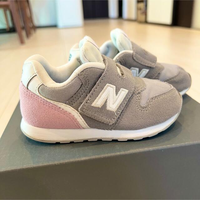 【USED】ニューバランス NB キッズ 14.0ピンク グレー IZ996