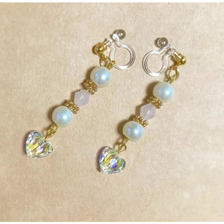 姫系　スワロフスキー　ハート　大人可愛い　ラブリー　ピアス　イヤリング　上品(イヤリング)