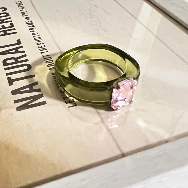アクリルリング フォイリング 抹茶 モスグリーン 個性的 韓国 指輪 15号 レディースのアクセサリー(リング(指輪))の商品写真