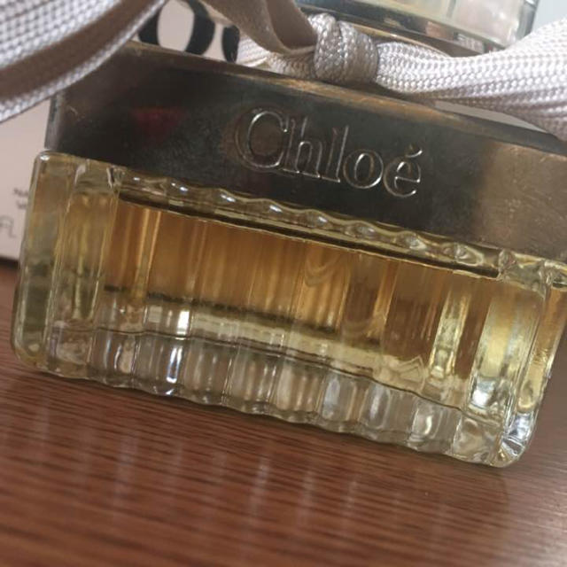 Chloe(クロエ)のクロエ 香水 30ml 箱なし価格 コスメ/美容の香水(香水(女性用))の商品写真