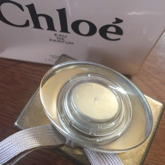 Chloe(クロエ)のクロエ 香水 30ml 箱なし価格 コスメ/美容の香水(香水(女性用))の商品写真