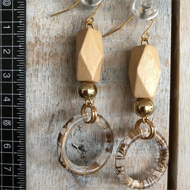 ラスト1♡No.844♡ナチュラルウッド×ゴールドクリアフープピアス/イヤリング ハンドメイドのアクセサリー(ピアス)の商品写真