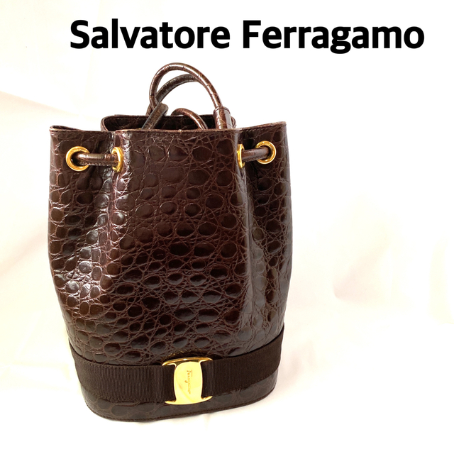 【美品】Salvatore Ferragamo ヴァラ クロコ型押し 巾着レディース