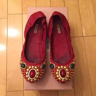 ミュウミュウ(miumiu)のmiumiuバレエシューズ(バレエシューズ)