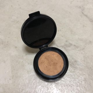 ナーズ(NARS)のナーズ ナチュラルラディアントロングウェアクッションファンデーション 5879(ファンデーション)