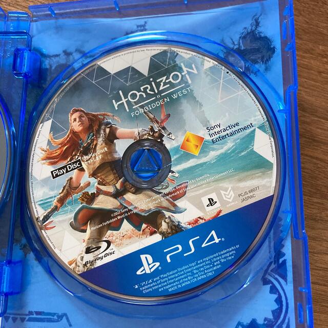 PlayStation4(プレイステーション4)のHorizon Forbidden West PS4 ホライゾン エンタメ/ホビーのゲームソフト/ゲーム機本体(家庭用ゲームソフト)の商品写真
