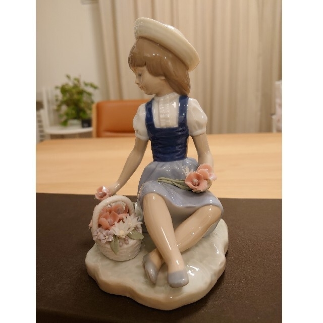 【美品】【希少】LLADRO リヤドロ No.1287 『花を摘む少女(花摘み)