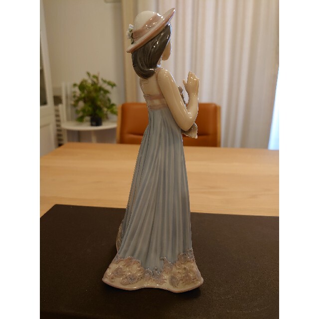 【訳あり特価】LLADRO リヤドロ No.5645『少女エリザベス』 3