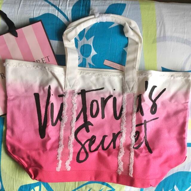 Victoria's Secret(ヴィクトリアズシークレット)のVICTORIASヴィクトリアズシークレット限定グラデーションダイトートバッグ レディースのバッグ(トートバッグ)の商品写真