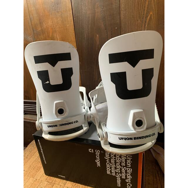 UNION STRATA White 21-22 Mサイズ 感謝の声続々! 51.0%OFF www.gold