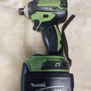 マキタ(Makita)のmakita　インパクトドライバー 14.4v 3.0Ah(工具/メンテナンス)