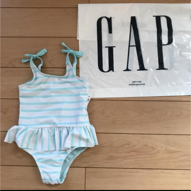 babyGAP(ベビーギャップ)の新品★ 90cm gap 水着　ワンピース　ボーダー キッズ/ベビー/マタニティのキッズ服女の子用(90cm~)(水着)の商品写真