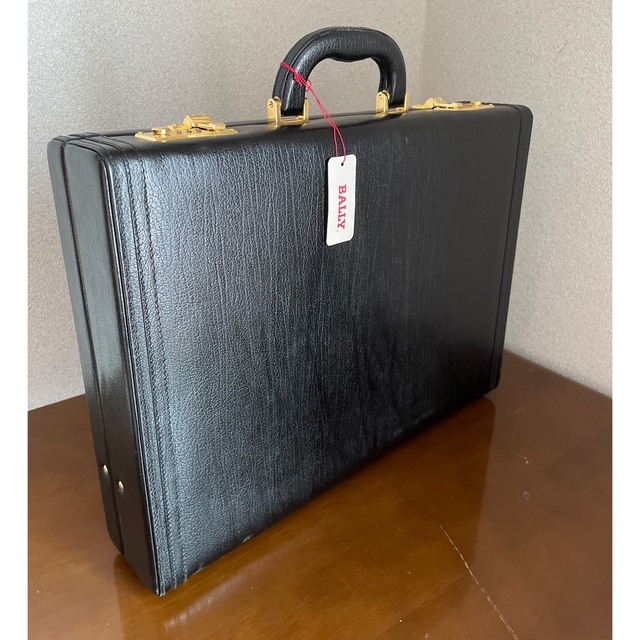 再値下げ】BALLY アタッシュケース 高質で安価 stockshoes.co