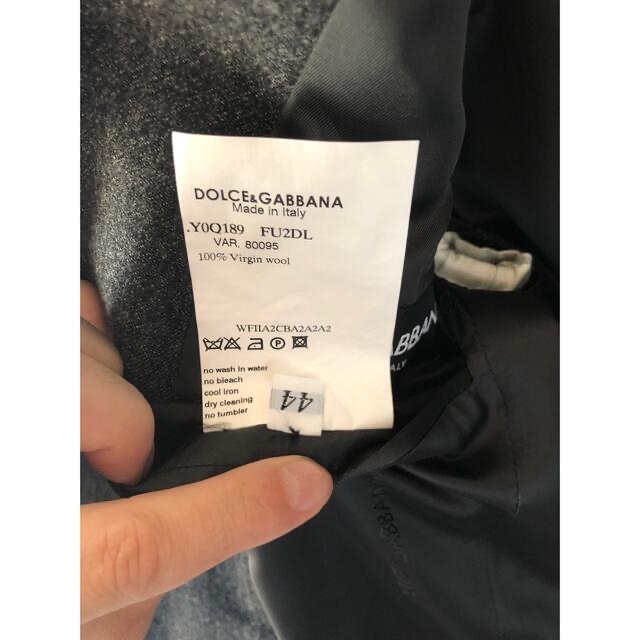 DOLCE&GABBANA(ドルチェアンドガッバーナ)の【室内試着のみ 外着用無】 44サイズ 正規品ドルチェ&ガッバーナ グレースーツ メンズのジャケット/アウター(テーラードジャケット)の商品写真