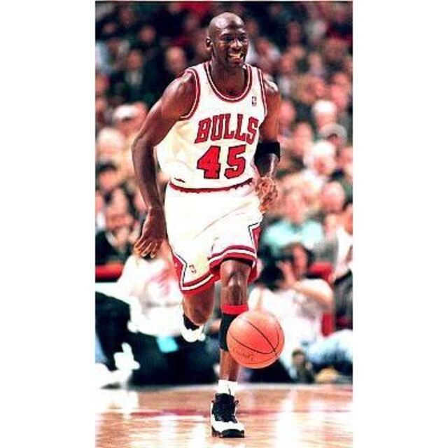 Champion(チャンピオン)のNBA BULLS マイケル・ジョーダン JORDAN #45 ユニフォーム スポーツ/アウトドアのスポーツ/アウトドア その他(バスケットボール)の商品写真