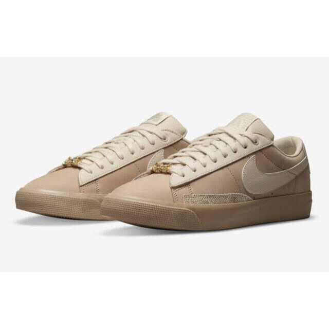 NIKE(ナイキ)のFPAR Nike ナイキ SB Blazer ブレーザー 25.5cm 新品 メンズの靴/シューズ(スニーカー)の商品写真