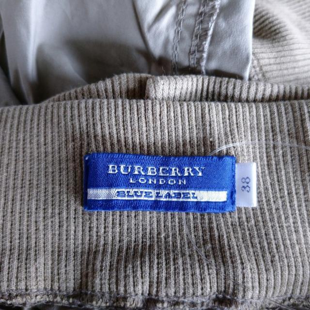 BURBERRY BLUE LABEL(バーバリーブルーレーベル)のバーバリーブルーレーベル パンツ 38 M レディースのパンツ(その他)の商品写真