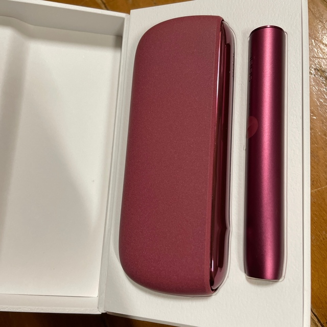 IQOS(アイコス)のiQOS〜サンセットレッド本体〜きんぎょもどきさん用 スマホ/家電/カメラのスマホ/家電/カメラ その他(その他)の商品写真