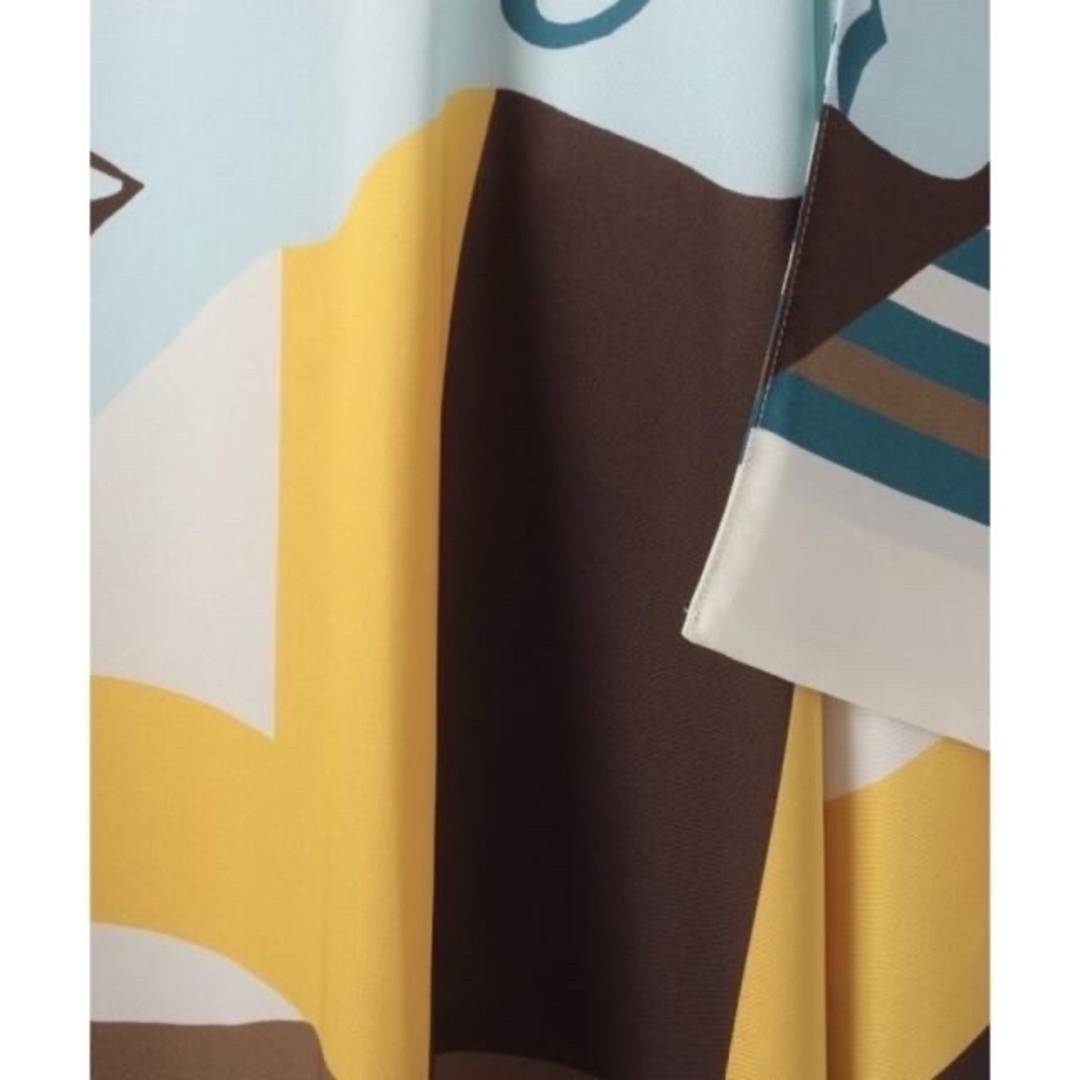allureville(アルアバイル)の未使用 定価4万円 ＜allureville＞ スカーフプリントスカート レディースのスカート(ロングスカート)の商品写真