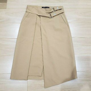 ザラ(ZARA)のZARA WOMAN スカート(ひざ丈スカート)