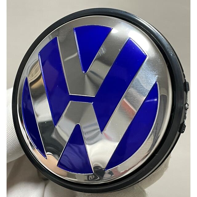 Volkswagen(フォルクスワーゲン)のVWフォルクスワーゲンホイールセンターキャップブルー65mm3B7601171 自動車/バイクの自動車(車種別パーツ)の商品写真