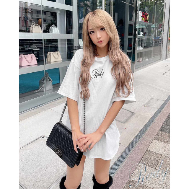 Rady(レディー)の【みぃにゃん様専用】Rady💗ロゴTシャツ　半袖 レディースのトップス(Tシャツ(半袖/袖なし))の商品写真