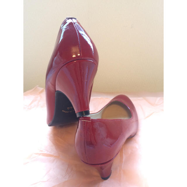 Mystic Glow  RED エナメルパンプス レディースの靴/シューズ(ハイヒール/パンプス)の商品写真